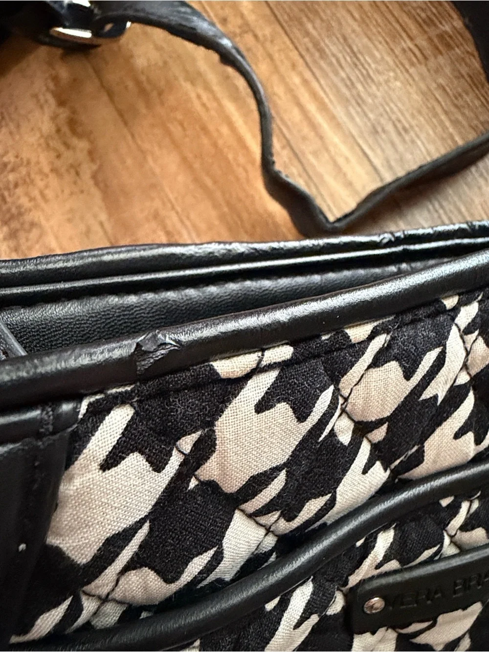 Vera Bradley black & white trapeze trimmed crossbody purse